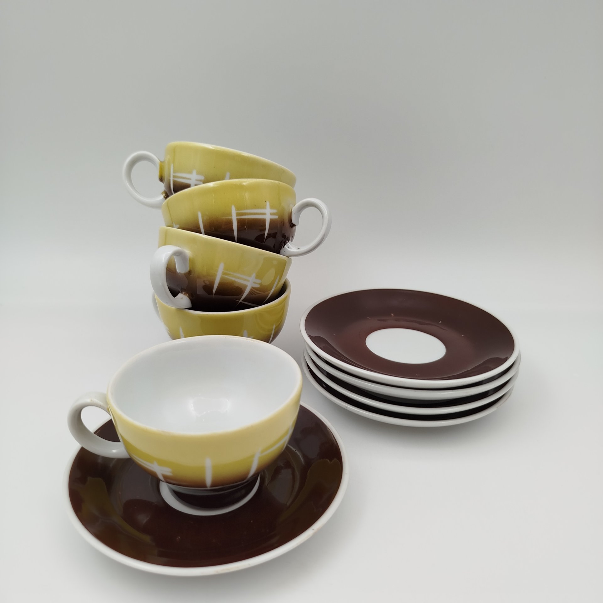 Сервиз кофейный в желто-коричневой гамме на 5 персон (13 предметов), фарфор, крытье, аэрография, Kahla, ГДР, 1960-1990 гг.
