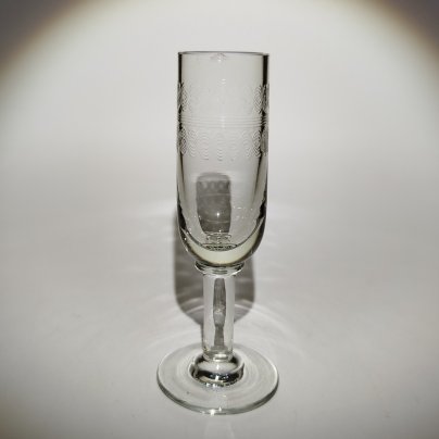 Рюмка ликерная с орнаментальным декором, стекло, травление, Россия, 1900-1930 гг.