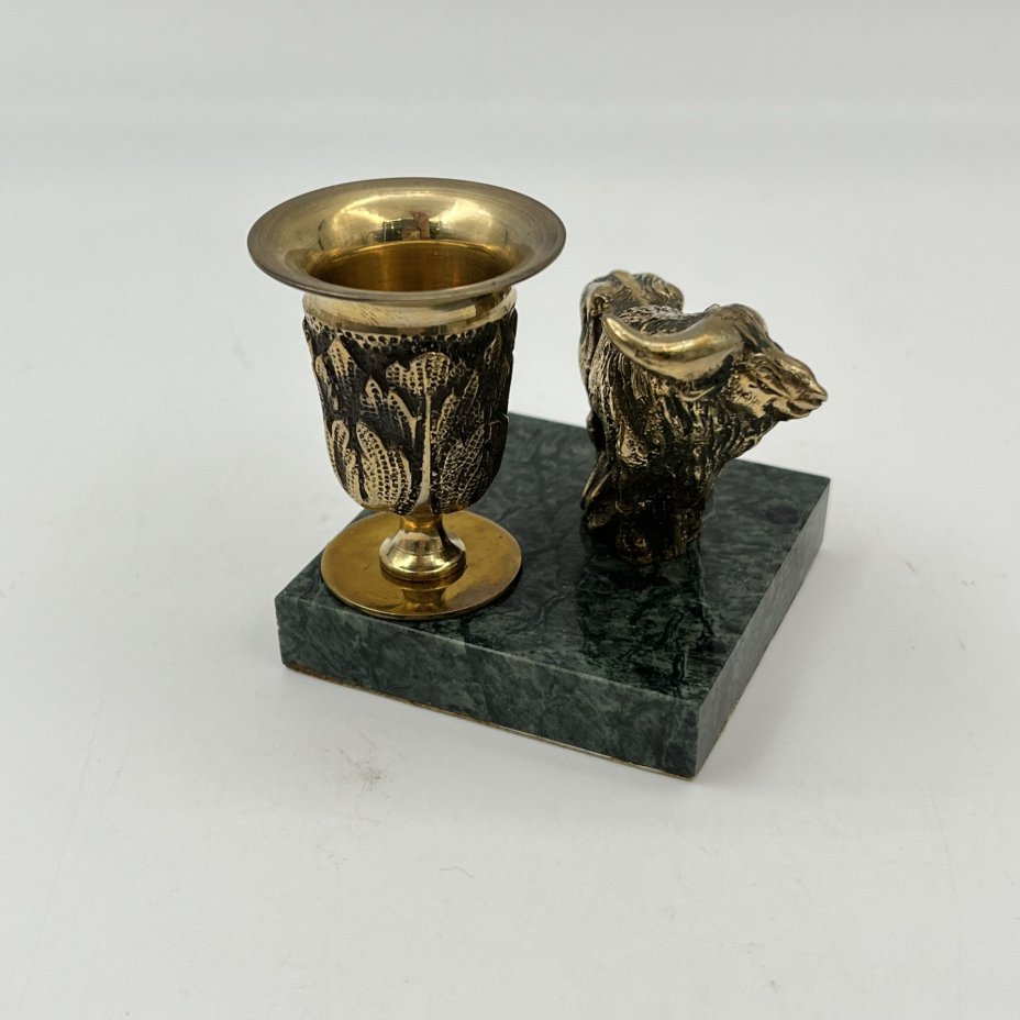 Подсвечник настольный "Бык" (на одну свечу)