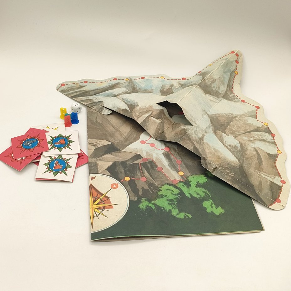 Игра настольная "Альпинисты", автор-художник А. Барсуков, Московский комбинат игрушек, Издательство "Малыш", картон, пластмасса, бумага, печать