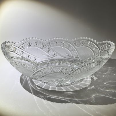 Большая фруктовница (конфетница, салатник) продолговатой формы с резным декором, хрусталь, алмазная грань, СССР, 1980-1990 гг.