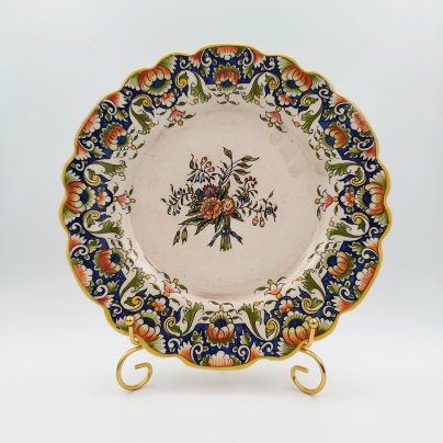 Тарелка настенная с цветочным декором (Руанский фаянс), фаянс, роспись