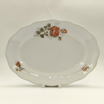 Сервировочное блюдо овальной формы с изображением розы, фарфор, деколь, золочение, Karolina (Фарфоровая мануфактура «Каролина», Польша), Польша, 1960-1980 гг.