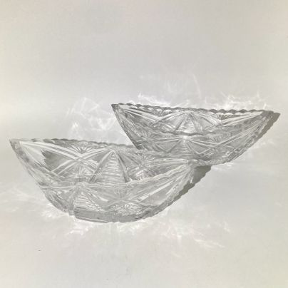 Набор из 2-х салатников "Лодочка" с резным декором, стекло, алмазная грань, СССР, 1970-1990 гг.