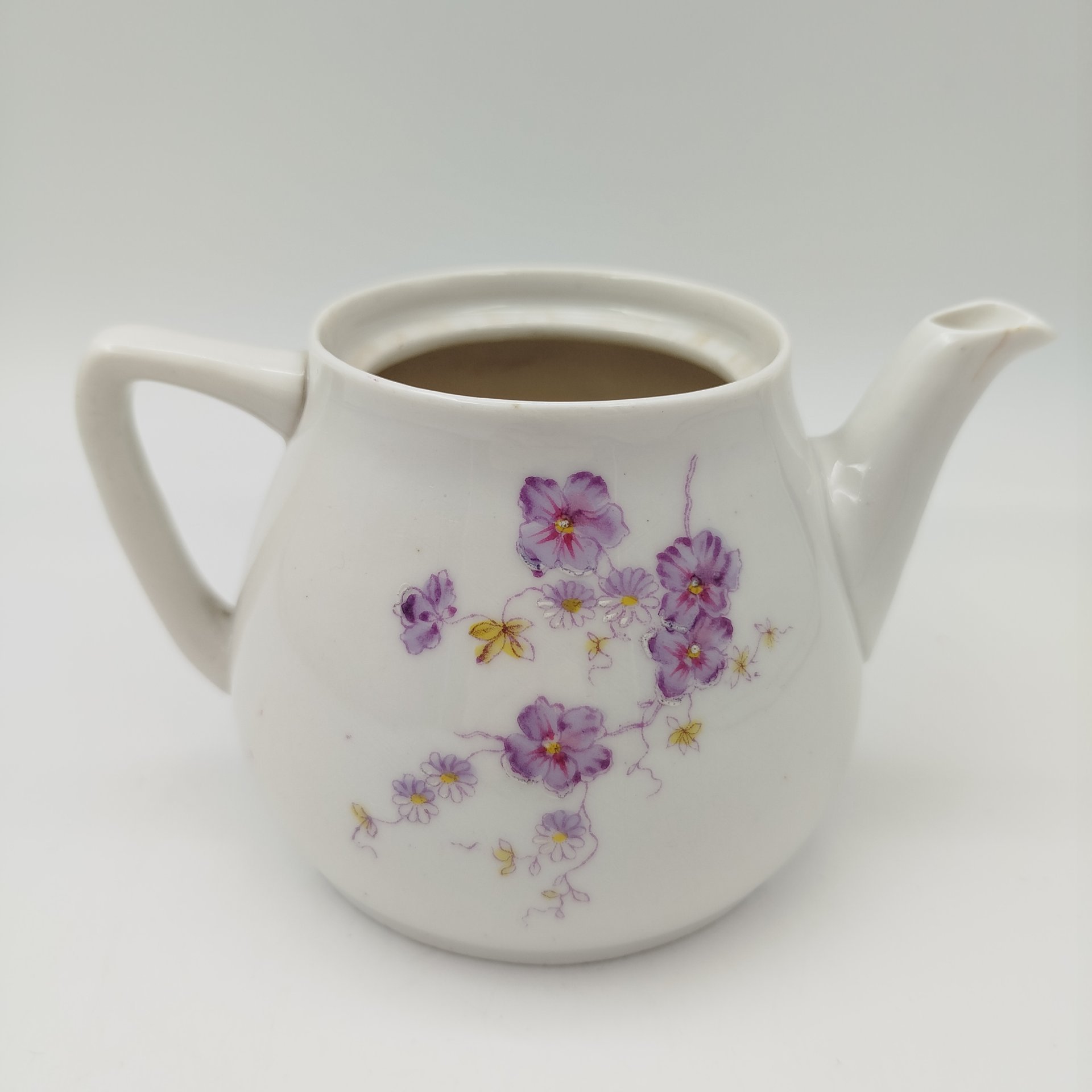 Чайник заварочный с цветочным декором, фарфор, деколь, Фарфоровая фабрика Гарднера, Российская империя, 1870-1890 гг.