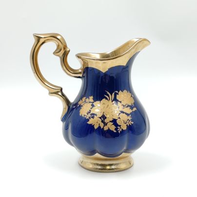 Молочник (сливочник), украшенный цветочным декором, фарфор, золочение, Восточная Европа, 1980-2000 гг.