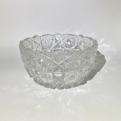 Салатник (конфетница) с резным декором, стекло, алмазная грань, СССР, 1970-1990 гг.