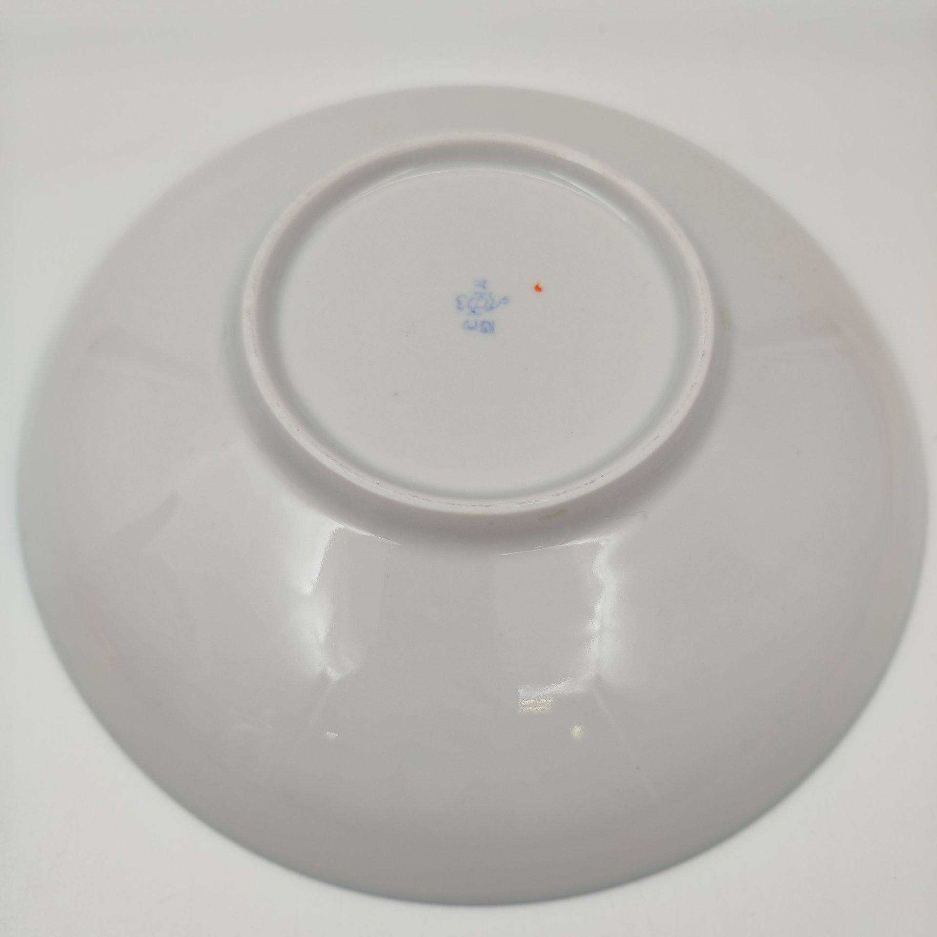 Конфетница (сухарница) из сервиза "Фриз", фарфор, крытье, золочение, Ленинградский фарфоровый завод (ЛФЗ), СССР, 1970-1986 гг.