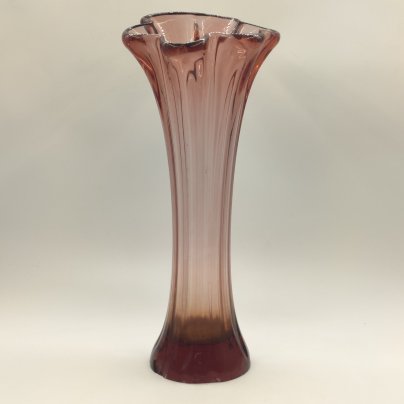 Ваза "Медуза", автор Гусарс А.П., цветное стекло, гутная техника, Ливанский стекольный завод, СССР, 1980-1990 гг.