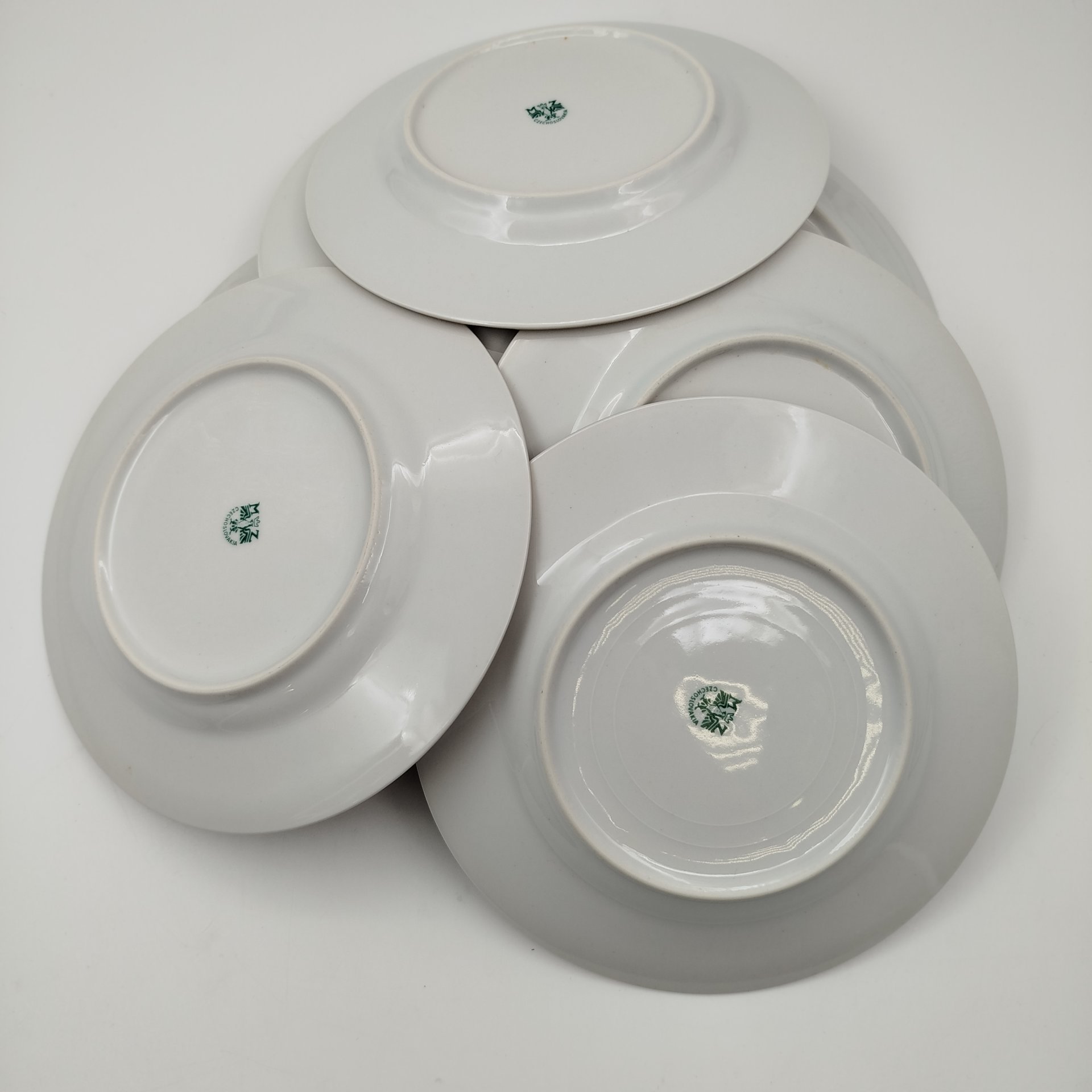 Набор из девяти десертных/закусочных тарелок с декором в виде роз, фарфор, деколь, золочение, Moritz Zdekauer (MZ), Чехословакия, 1960-1990 гг.