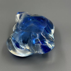 Пепельница оригинальной формы, выполненная в синем оттенке, стекло, Чехословакия, 1960-1990 гг.