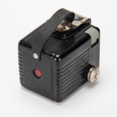 Фотоаппарат плёночный "Brownie Hawkeye" (Flash Model), бакелит, металл, пластик, стекло, Kodak, США, 1949-1961 гг.