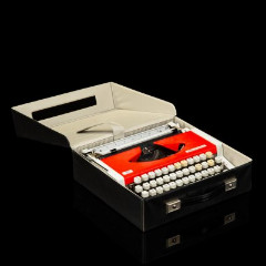Машинка печатная "Tbm de Luxe" в оригинальном кофре c инструкцией и гарантийным талоном, металл, пластик, Tvornica Biro Mašina, Югославия, 1984 г.