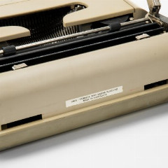 Печатная машинка "UNIS AMBEST 300" с латинской раскладкой, в оригинальном кофре, металл, полимерный материал, Tvornica Biro Mašina, Югославия, 1980-1990 гг.