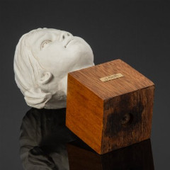 Скульптура "Голова девочки", автор Gianni Visentin (Джанни Вазентин), бисквит, деревянное основание, Италия, 1970-1990 гг.