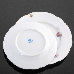 Набор из двух тарелок с нежным цветочным декором