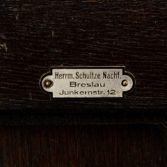 Часы настольные механические, маркировка "Herrm. Schultze Nachf. Breslau Junkernstr. 12", дерево, металл, Германия, 1900-1940 гг.