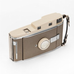 Фотоаппарат "Polaroid Land Camera 800", пластик, стекло, металл, кожа, Polaroid, США, 1957-1962 гг.