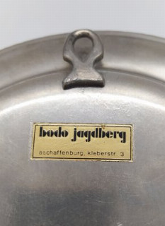 Тарелка памятная "VII. Int. Ringer-Turnier Aschaffenburg" (7-й Международный турнир по борьбе, г. Ашаффенбург), металл, Bodo Jagdberg, Германия, 1980 г.
