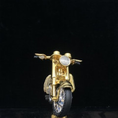 Часы настольные в виде ретро мотоцикла, металл, 1990-2010 гг.