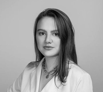 Ирина, эксперт, галерея «Однажды»