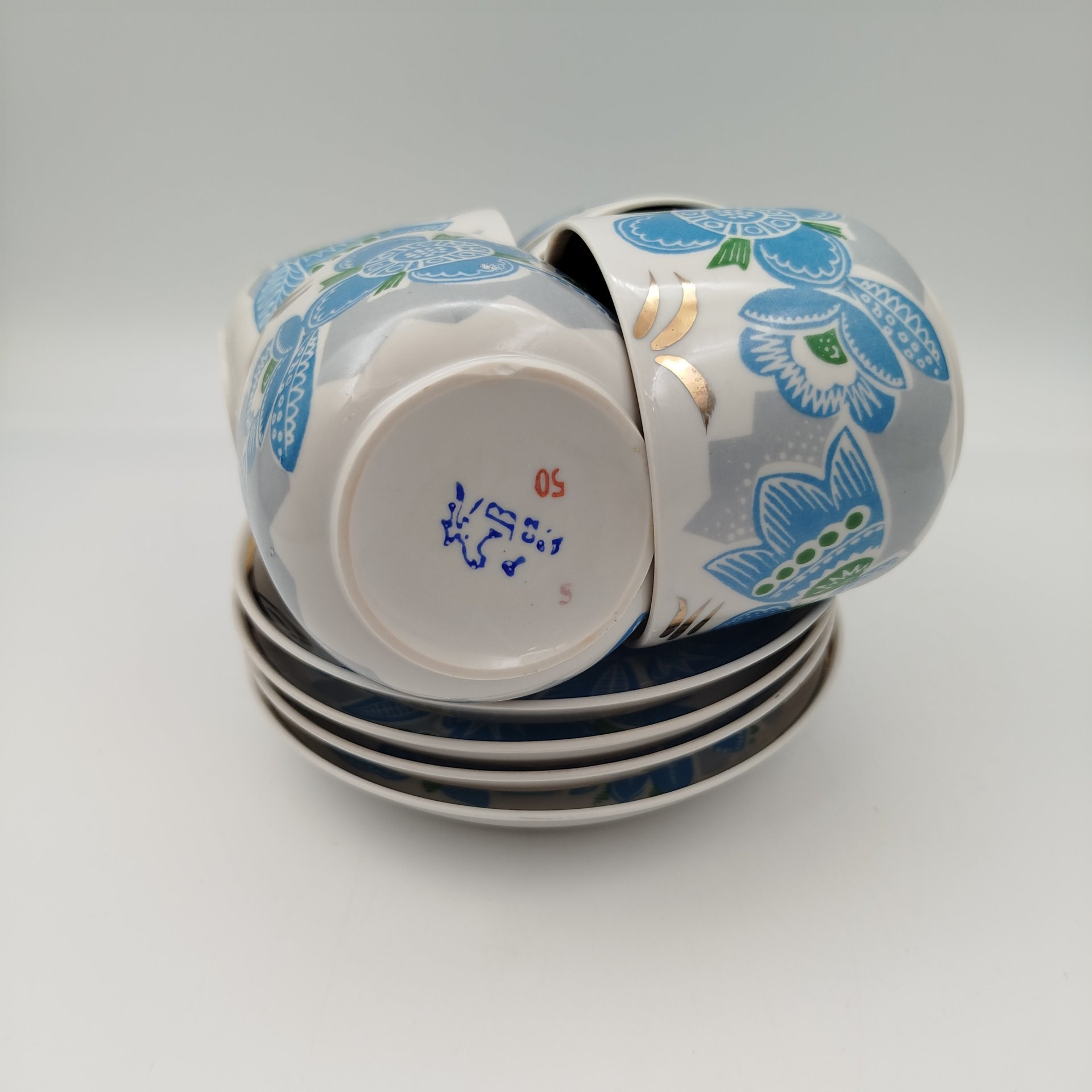 Набор чайных пар с цветочным декором на 4 персоны, фарфор, деколь, золочение, Дмитровский фарфоровый завод (ДФЗ Вербилки), СССР, 1970-1991 гг.