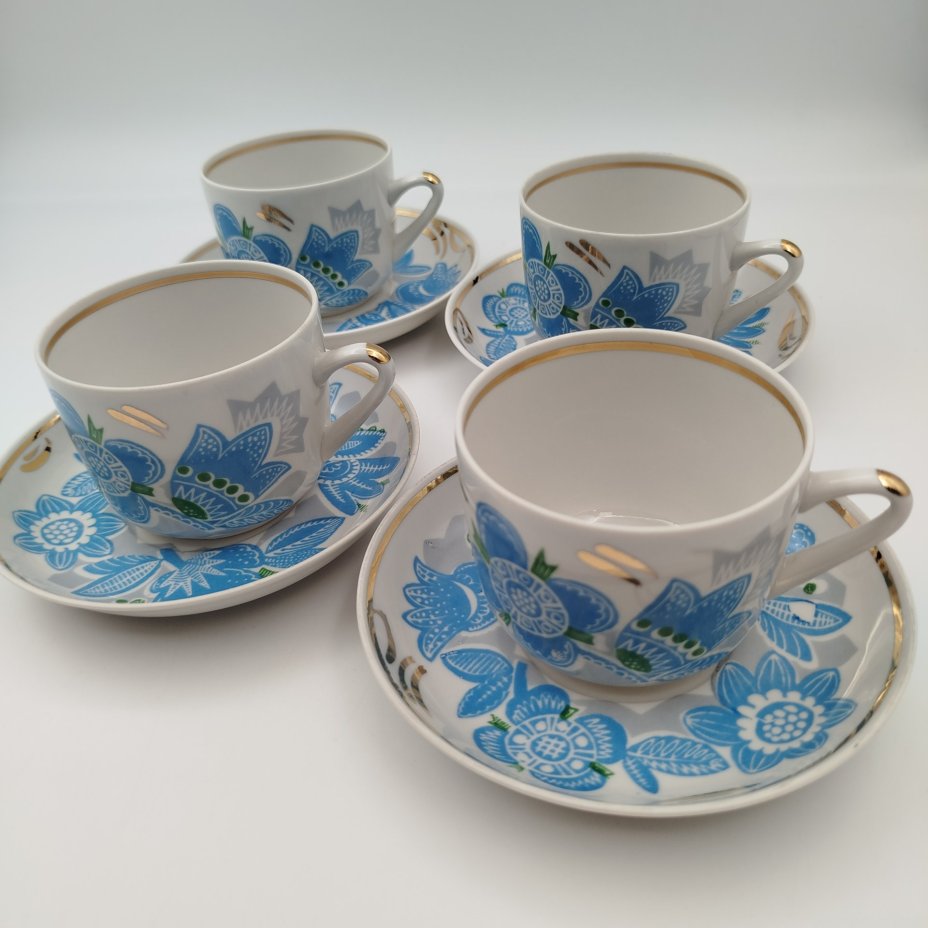 Набор чайных пар с цветочным декором на 4 персоны, фарфор, деколь, золочение, Дмитровский фарфоровый завод (ДФЗ Вербилки), СССР, 1970-1991 гг.