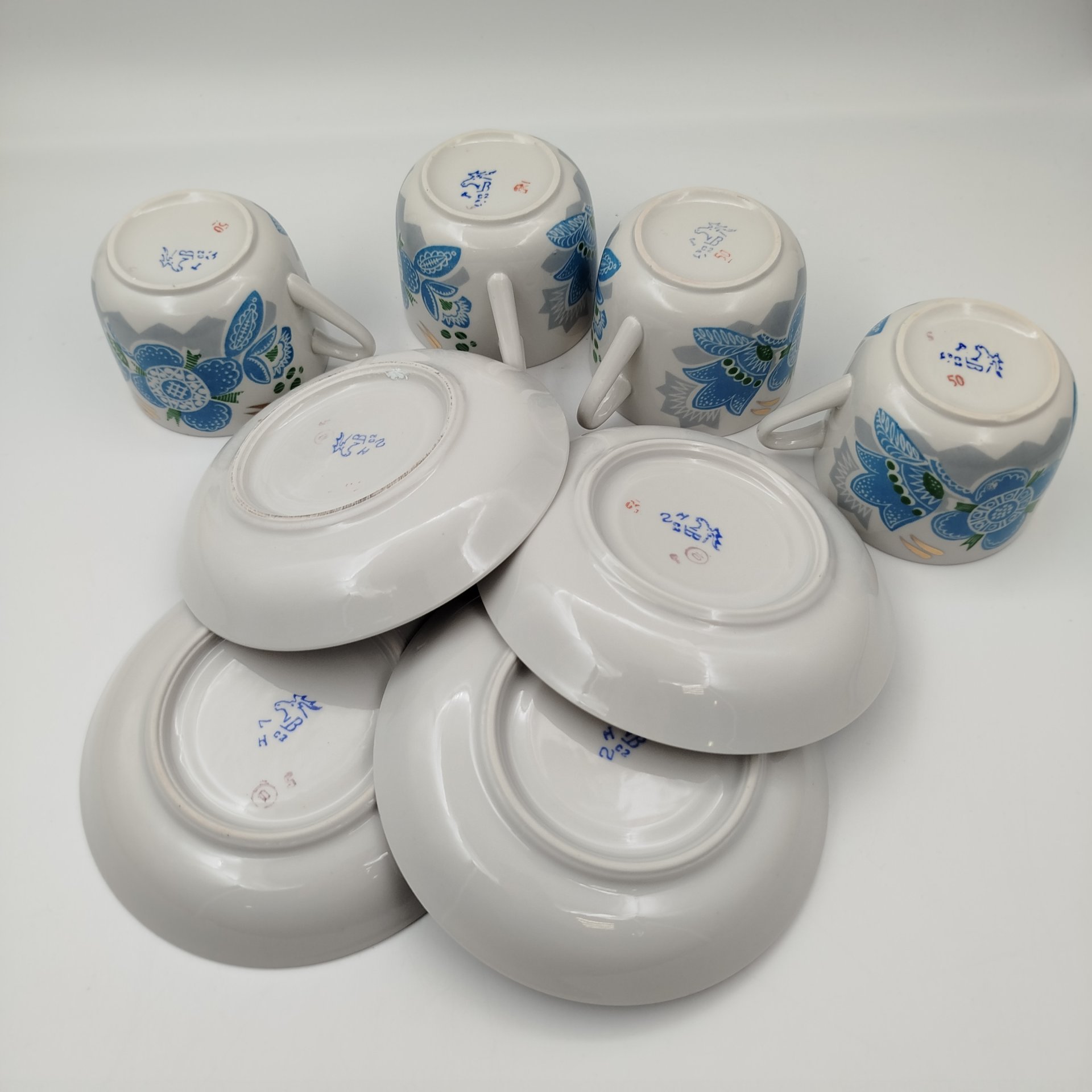 Набор чайных пар с цветочным декором на 4 персоны, фарфор, деколь, золочение, Дмитровский фарфоровый завод (ДФЗ Вербилки), СССР, 1970-1991 гг.