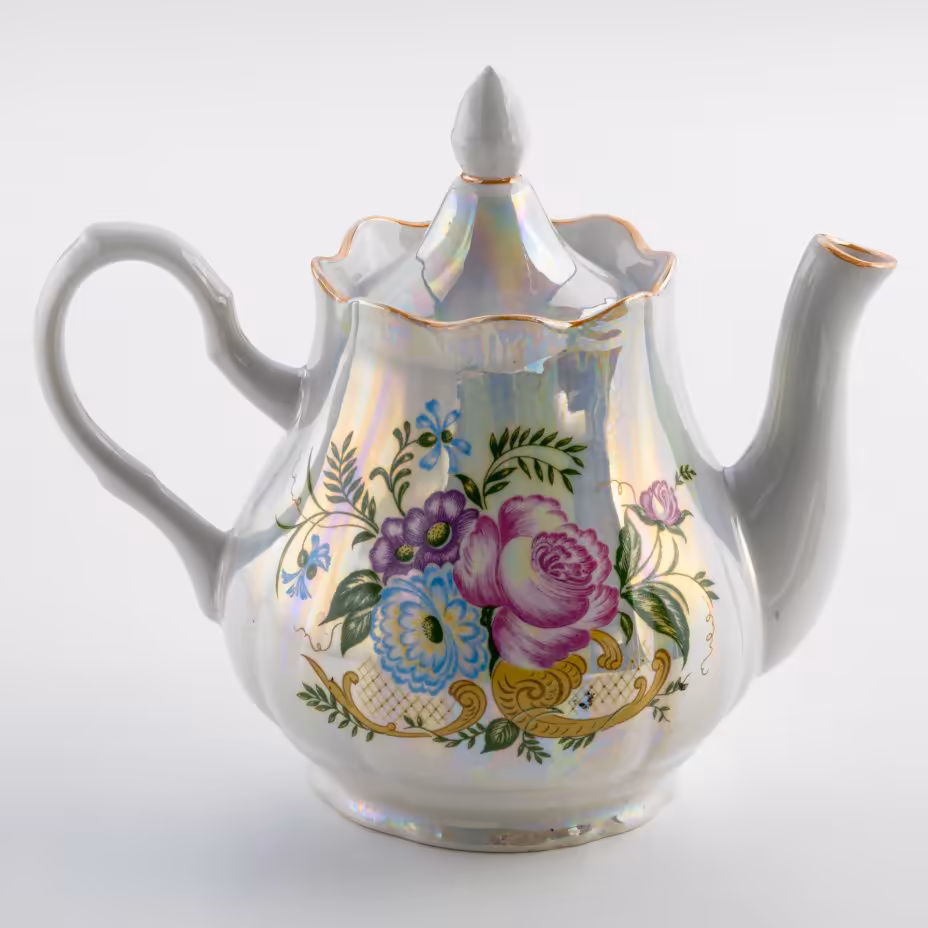 Чайник с цветочным декором, Добрушский фарфоровый завод