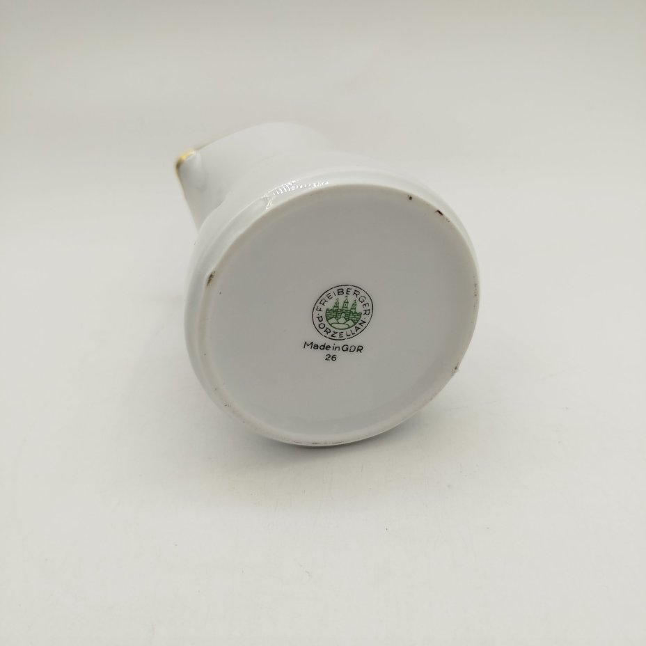 Молочник с цветочным декором, фарфор, деколь, золочение, Freiberger Porzellan, ГДР, 1970-1990 гг.