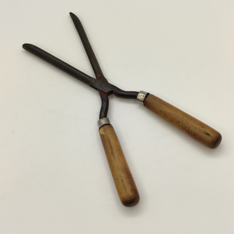 Щипцы для завивки волос, металл, дерево, литье, СССР, 1930-1960 гг.