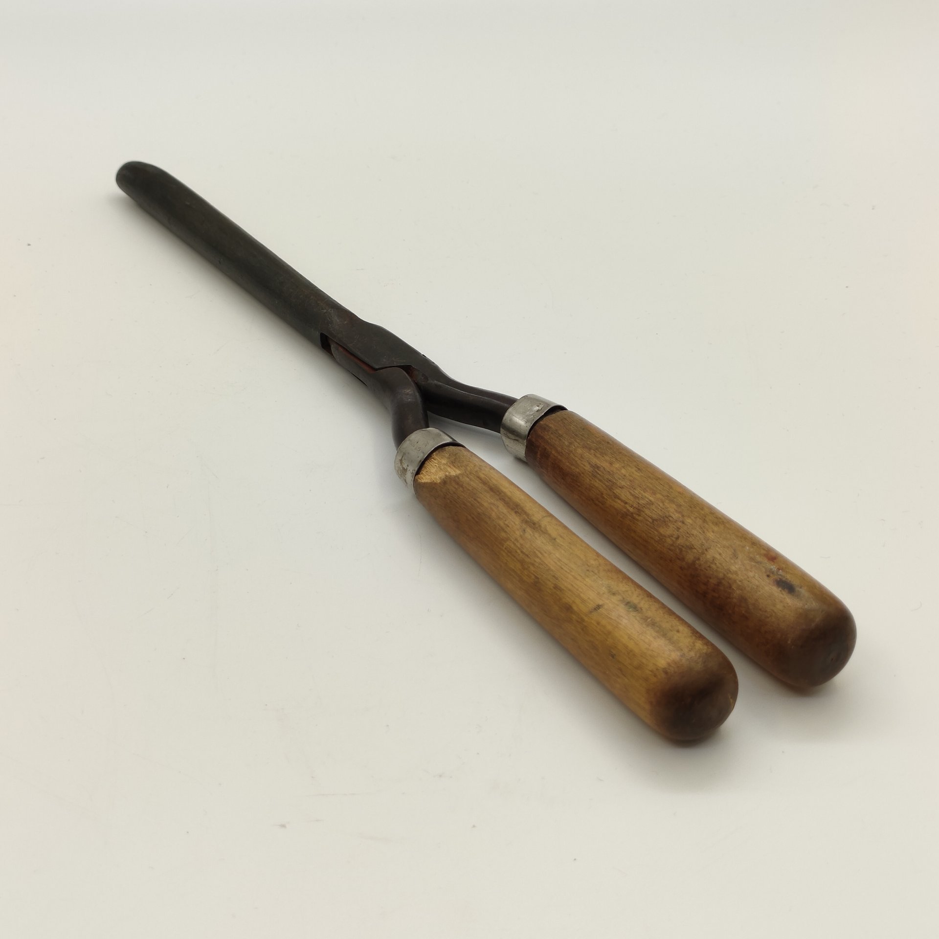Щипцы для завивки волос, металл, дерево, литье, СССР, 1930-1960 гг.