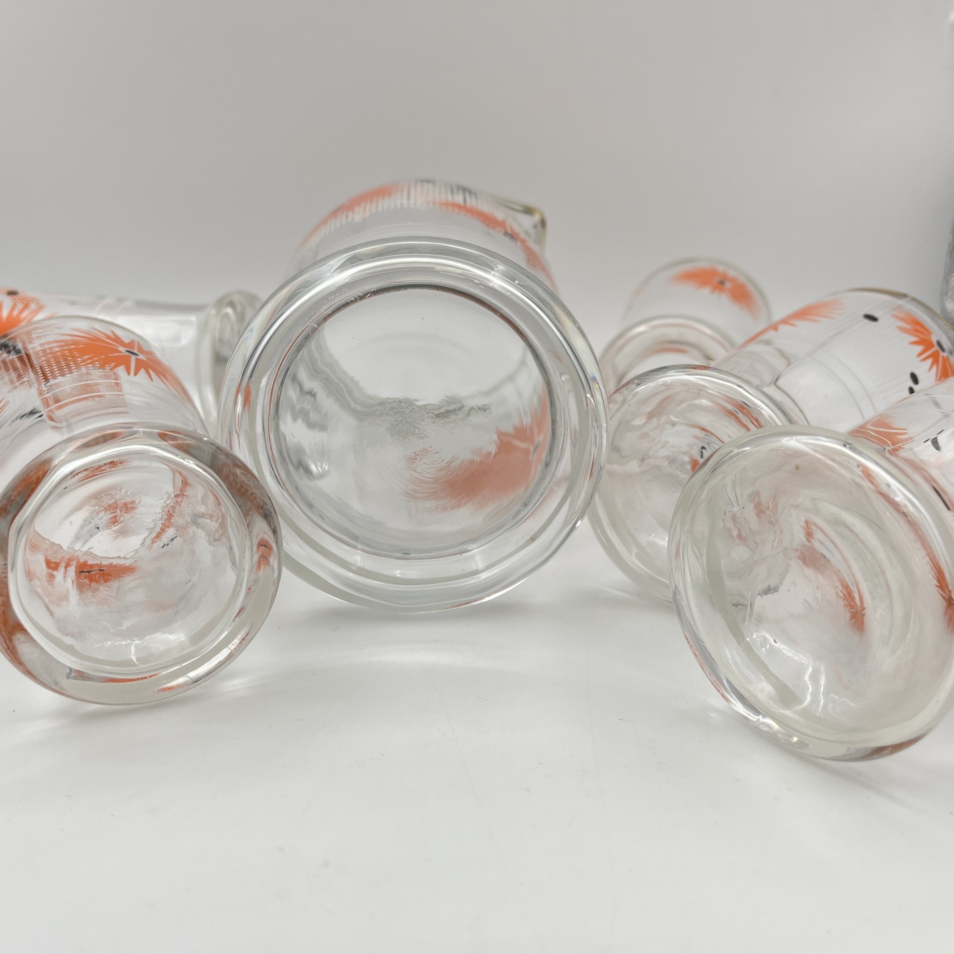 Набор для подачи воды и прохладительных напитков с цветочным декором на 5 персон