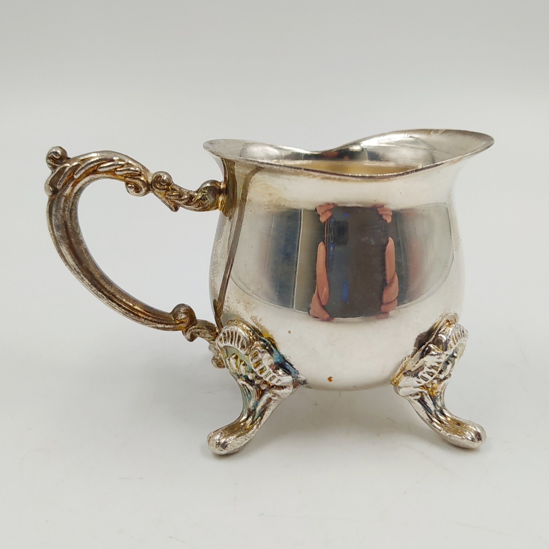 Молочник миниатюрный на фигурных ножках, металл, Европа, 1970-2000 гг.