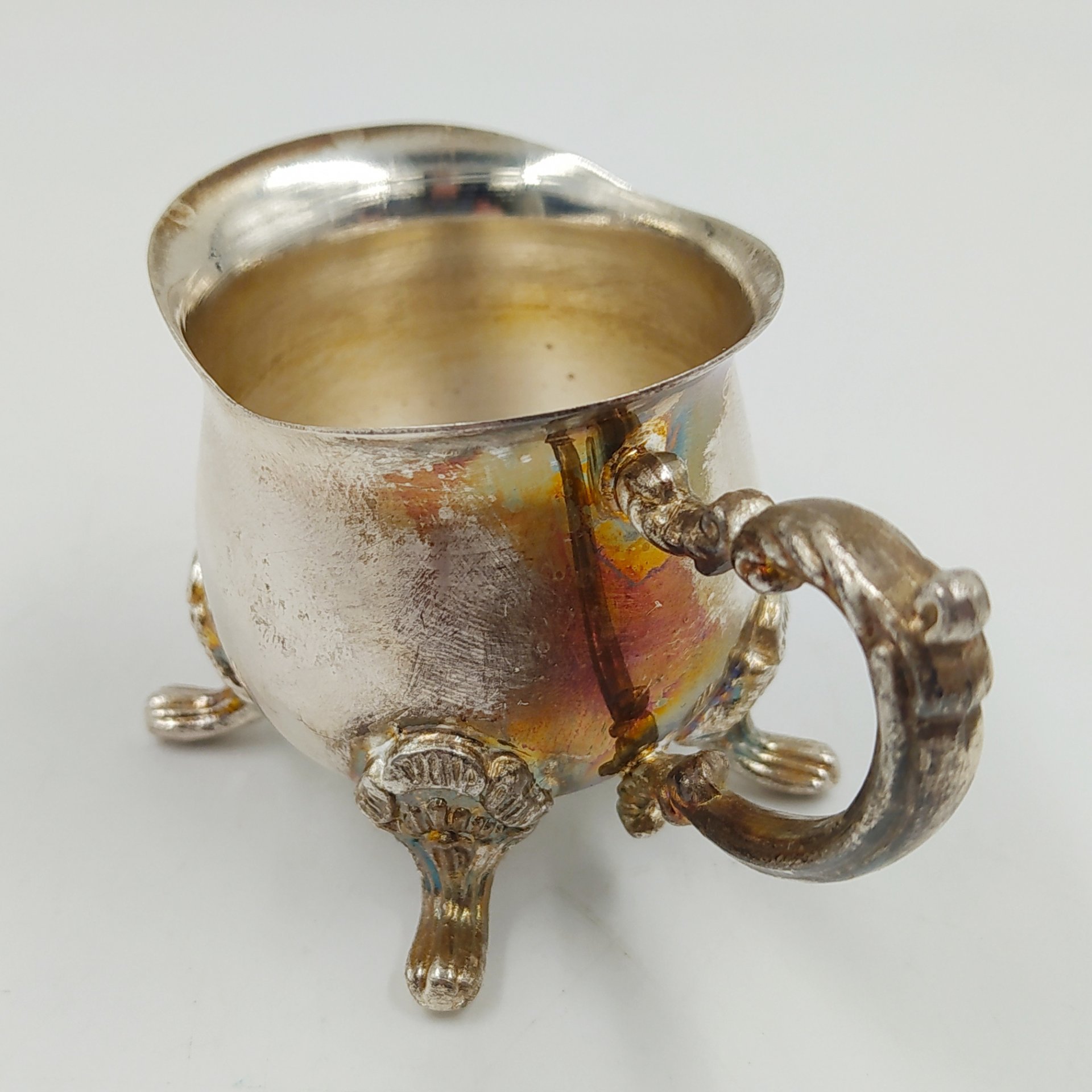 Молочник миниатюрный на фигурных ножках, металл, Европа, 1970-2000 гг.
