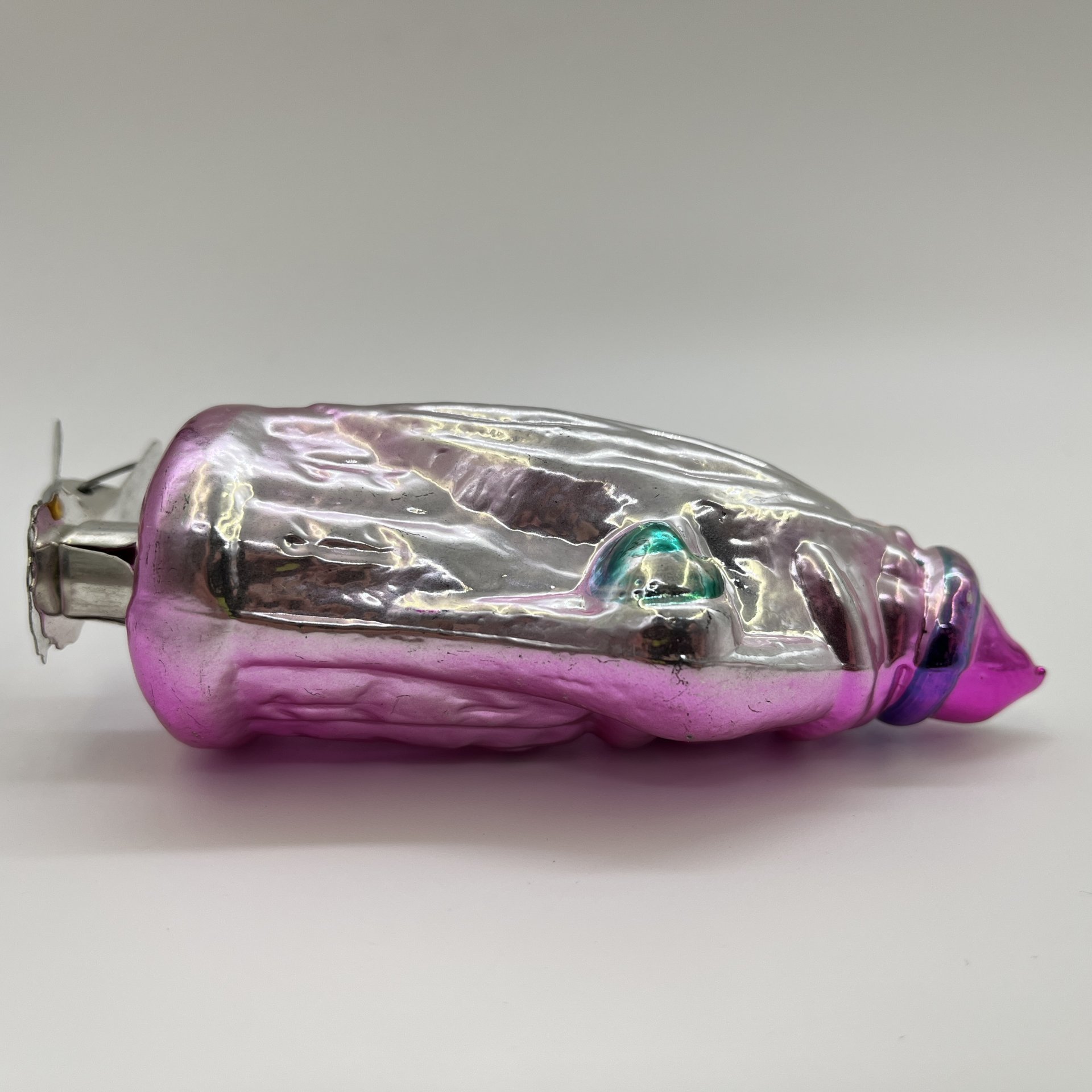 Ёлочная игрушка на прищепке "Морозко", стекло, краска, металл, СССР, 1950-1970 гг.