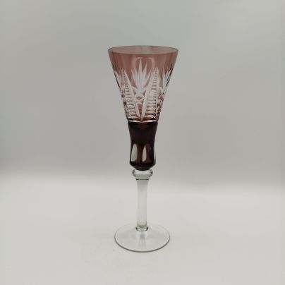 Бокал «Вечерний луч» с резьбой, марганцевого цвета, стекло, алмазная грань, Стрыйский стекольный завод, СССР, 1960-1980 гг.