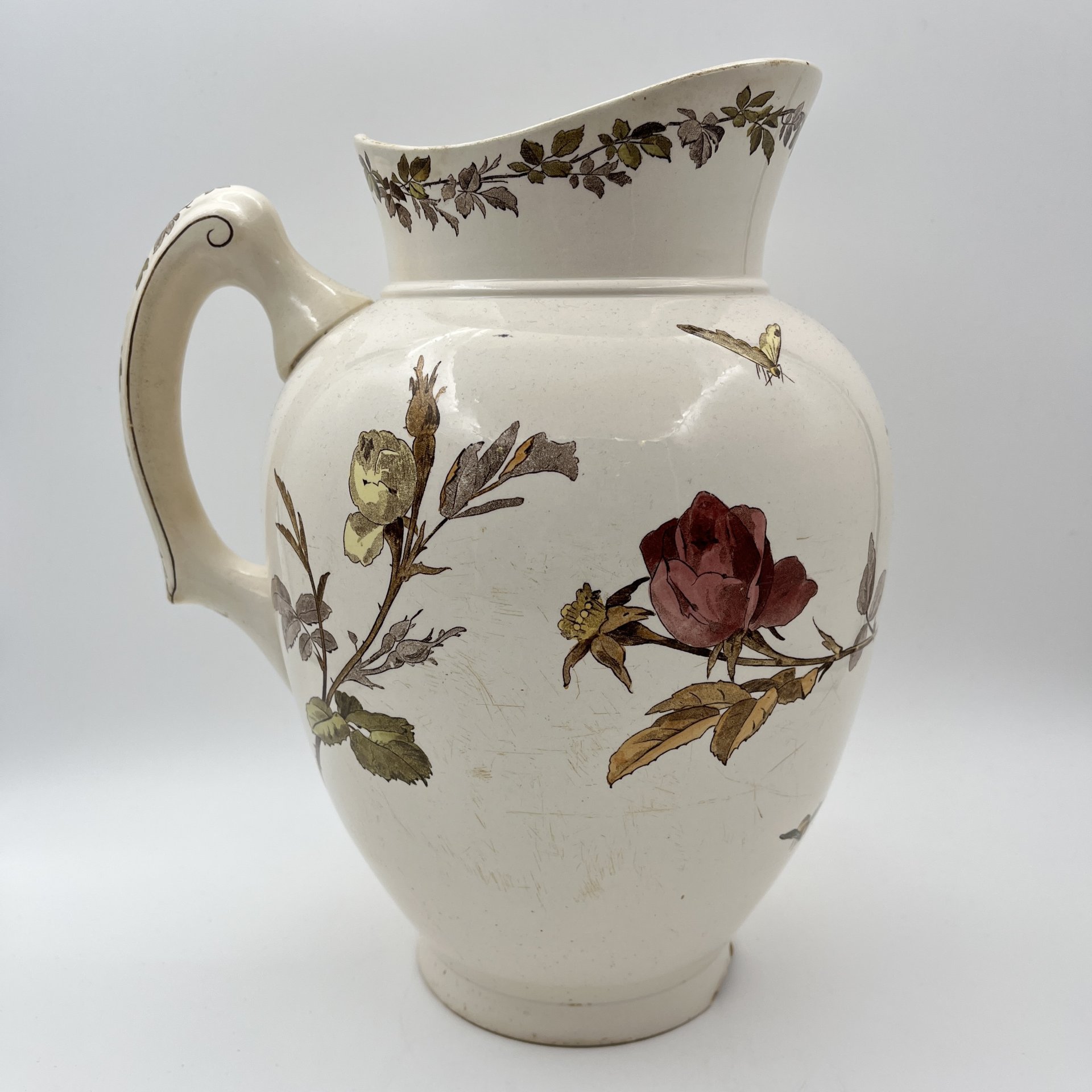 Кувшин, украшенный цветочным декором, фаянс, деколь, Villeroy & Boch, Германия, 1874-1909 гг.