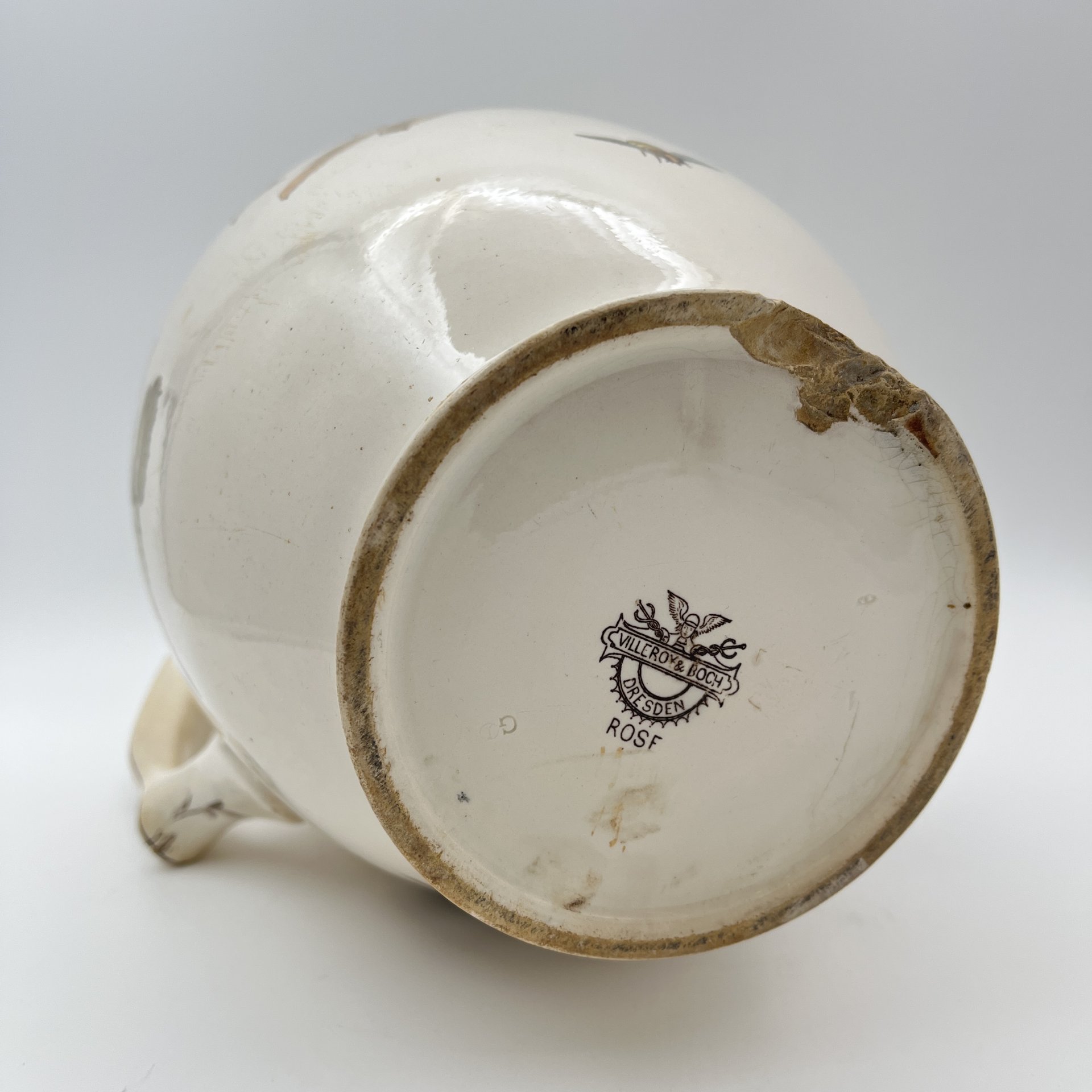 Кувшин, украшенный цветочным декором, фаянс, деколь, Villeroy & Boch, Германия, 1874-1909 гг.