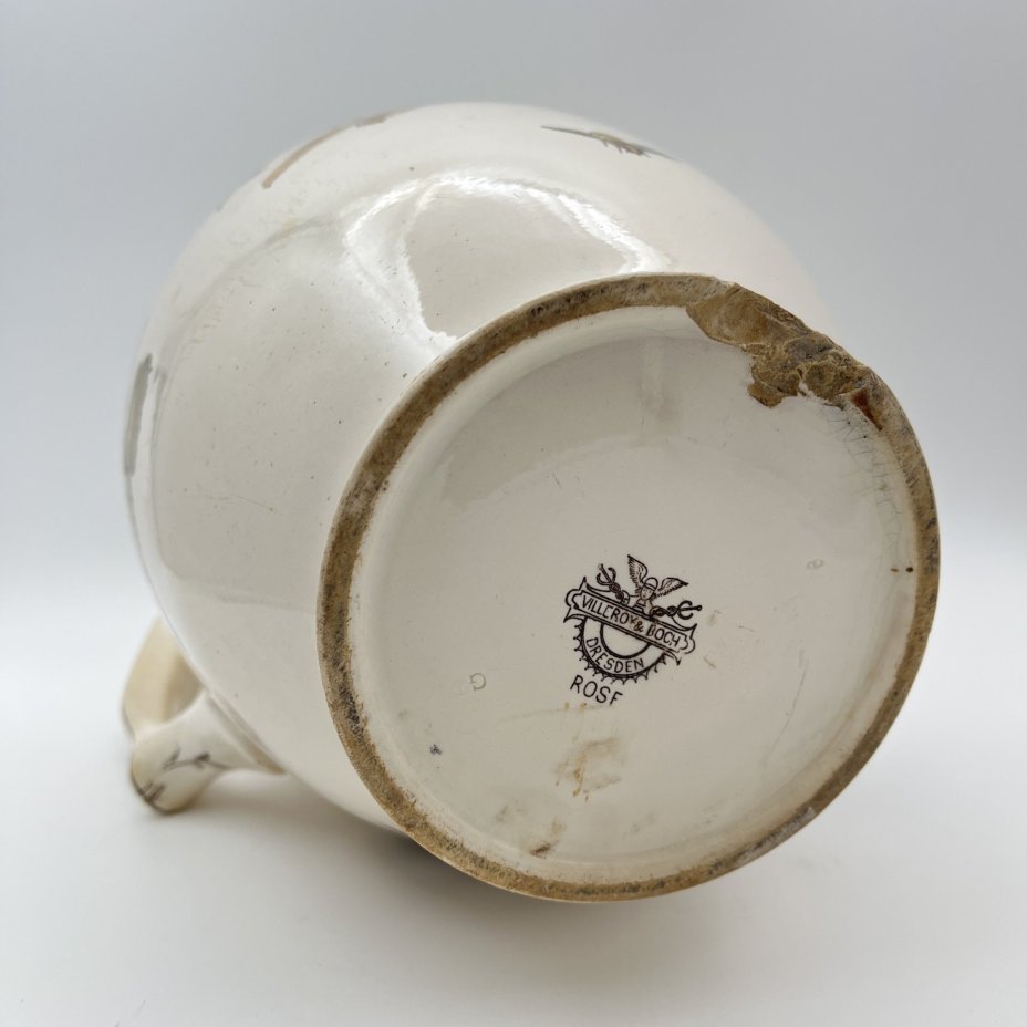 Кувшин, украшенный цветочным декором, фаянс, деколь, Villeroy & Boch, Германия, 1874-1909 гг.