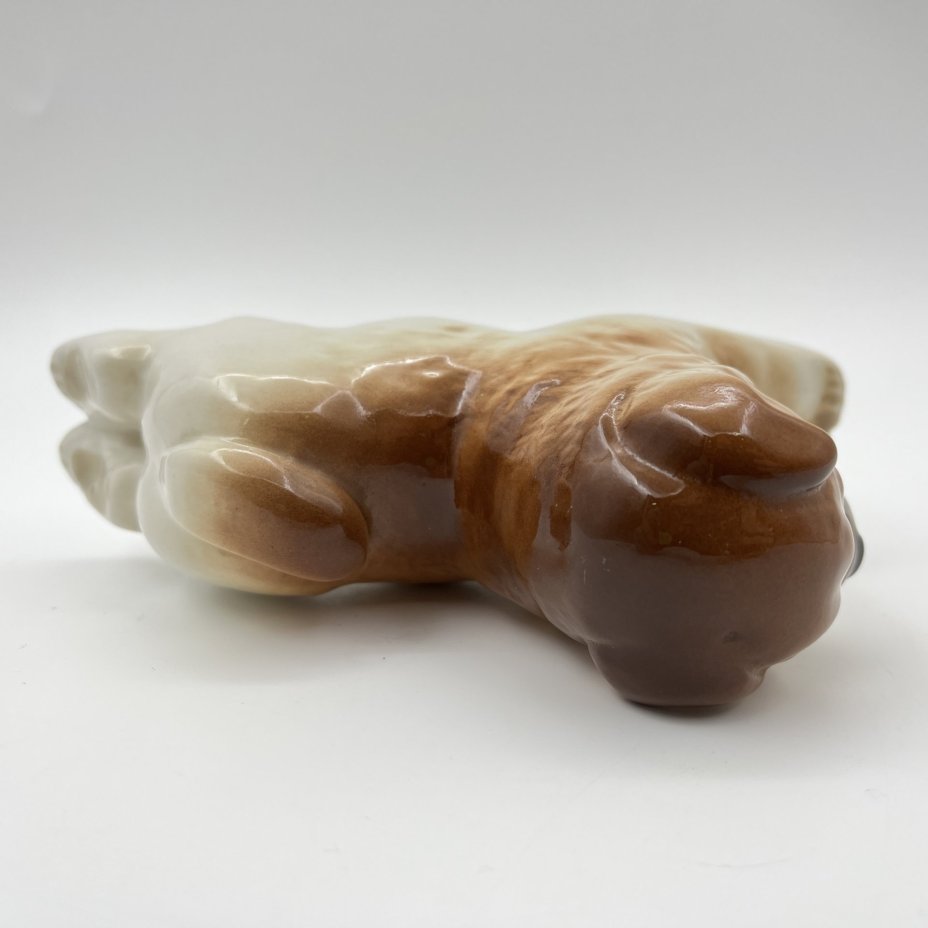 Статуэтка "Чау-чау", скульптор П.П. Веселов, фарфор, аэрография, Ленинградский фарфоровый завод (ЛФЗ), СССР, 1970-1990 гг.