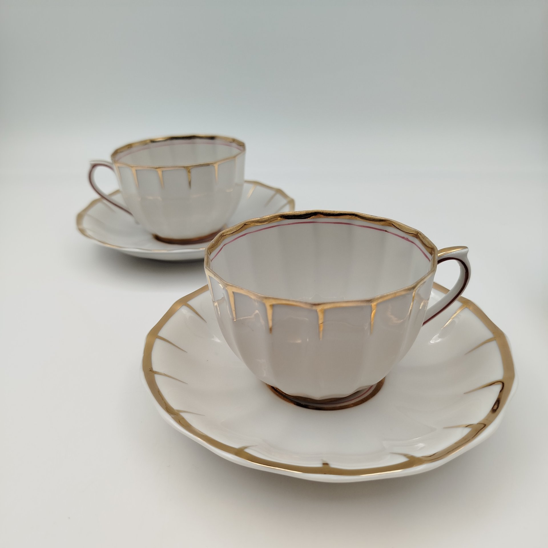 Сервиз чайный "Золотая лента" на 2 персоны (6 предметов), фарфор, золочение, Дмитровский фарфоровый завод (ДФЗ Вербилки), СССР, 1965-1991 гг.
