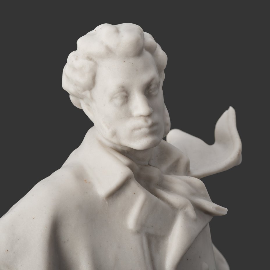 Статуэтка «А.С. Пушкин», автор модели Лысенко М.Г., бисквит, Полонский завод художественной керамики (Полонное ЗХК), СССР, 1950-1970 гг.