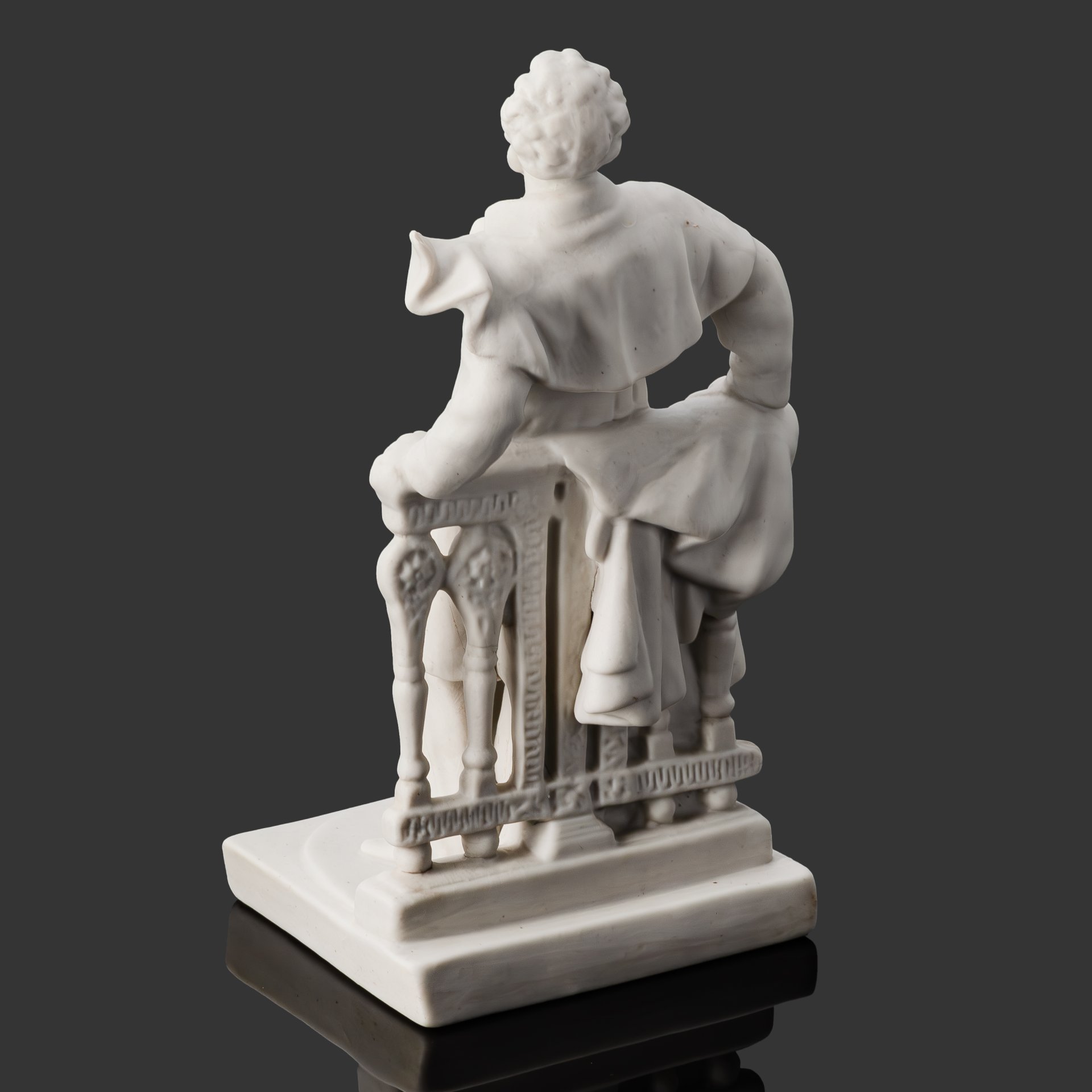 Статуэтка «А.С. Пушкин», автор модели Лысенко М.Г., бисквит, Полонский завод художественной керамики (Полонное ЗХК), СССР, 1950-1970 гг.