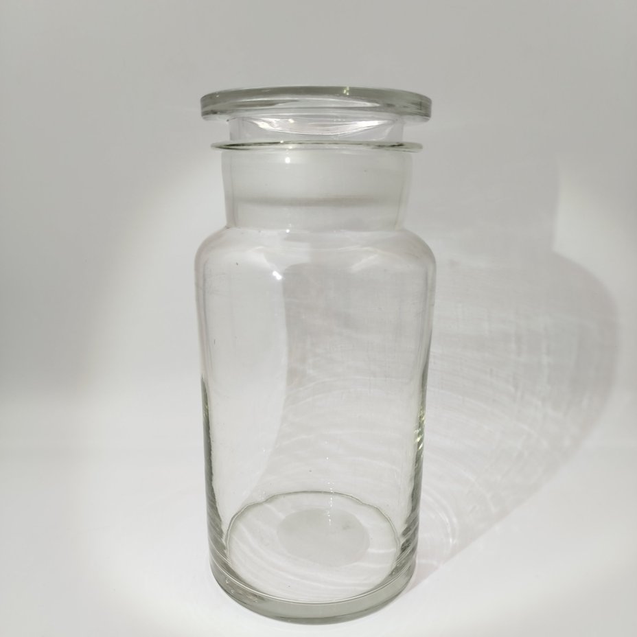 Банка с крышкой большого объема (для сыпучих продуктов), стекло, Россия, 1900-1950 гг.