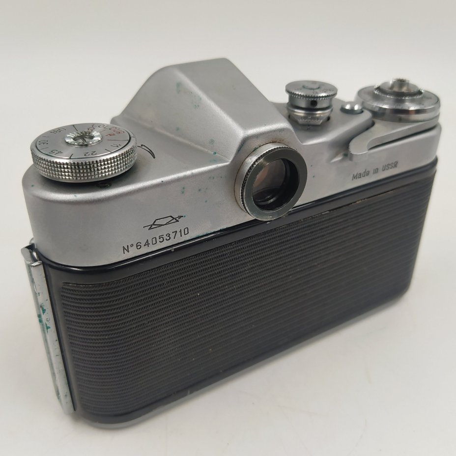 Фотоаппарат "Зенит 3М" с объективом "Индустар-50" в кофре, металл, стекло, пластик, кожа, Красногорский механический завод (КМЗ), СССР, 1964 г.