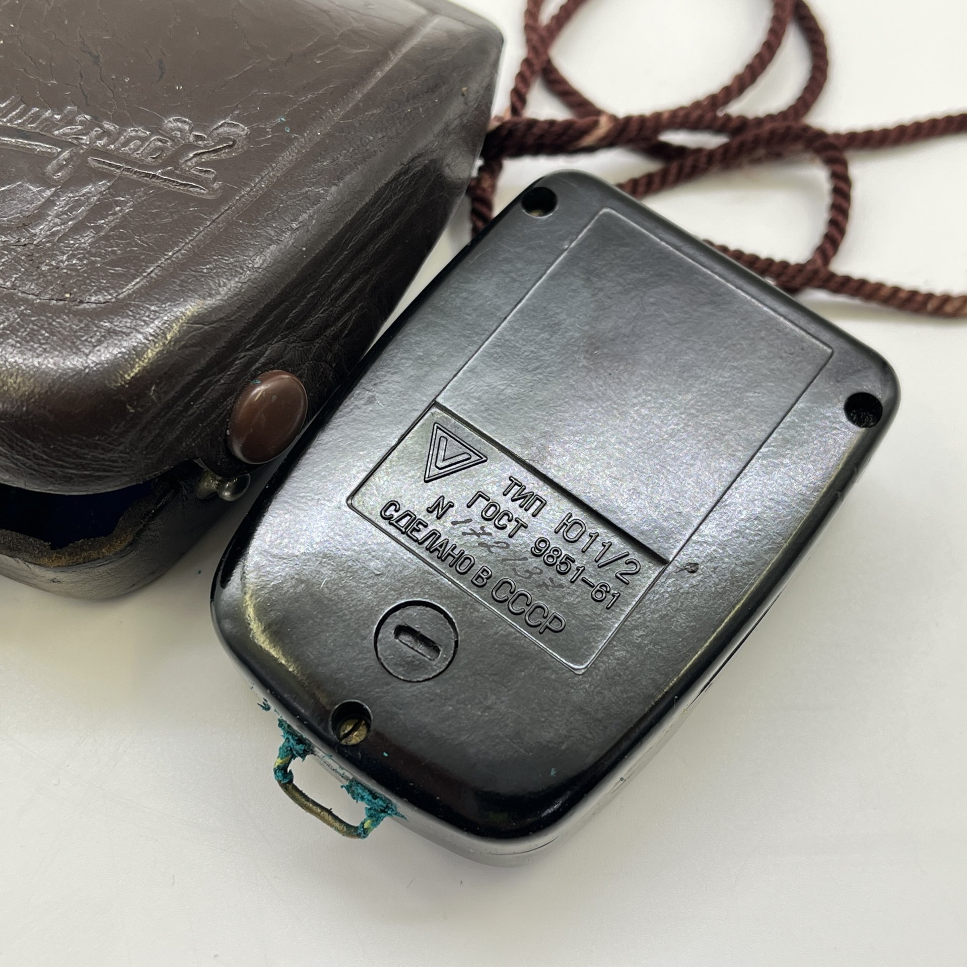 Экспонометр фотоэлектрический "Ленинград 2" (типа Ю11/2), пластик, металл, кожа, Завод «Вибратор», г. Ленинград, СССР, 1960-1970 гг.