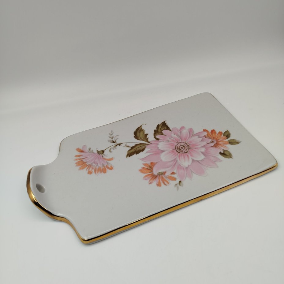 Доска (сервировочная) сырная "Астры", фарфор, деколь, золочение, Дулевский фарфоровый завод (Дулёво), СССР, 1968-1991 гг.