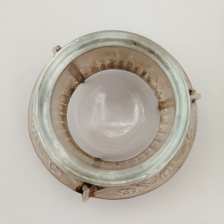 Солонка с ложкой, украшенная цветочным декором