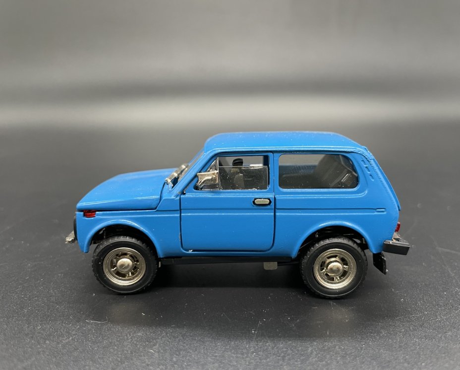 Модель автомобиля "Lada 2121" (Нива)